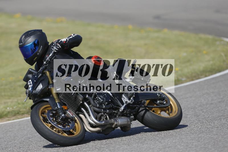 /07 09.04.2026 Cornu Master School ADR/Gruppe blau/8